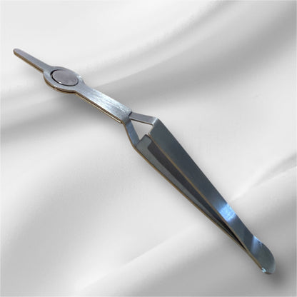 Crafty Trails Reverse Action Magnetic Tweezer
